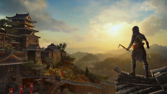 Naoe from Assassin's Creed Shadows standing on a Japanese roof and looking at a temple in the distance.